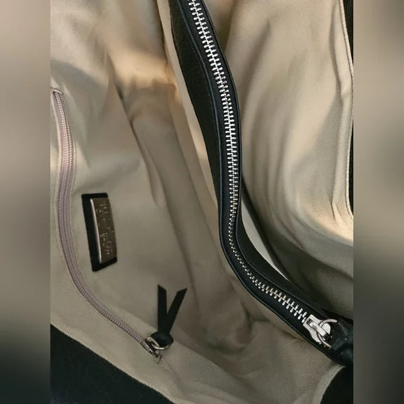 Valentino By Mario Valentino Black Leather Tote Bag - Picture 9 of 14